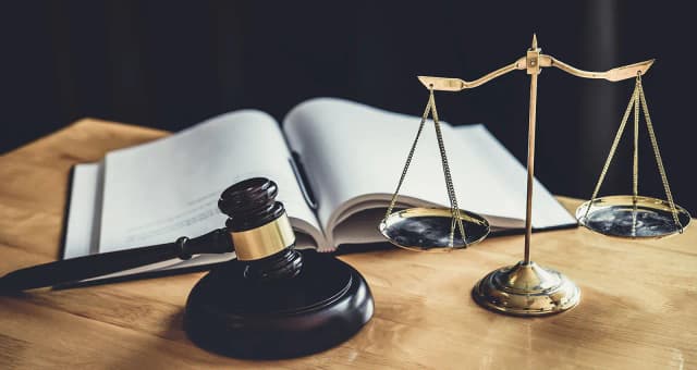 Czy radca prawny to mecenas? Zrozum różnice i znaczenie w prawie Czy radca prawny to mecenas? Zrozum różnice i znaczenie w prawie